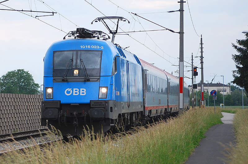 Umleiter EC668 bespannt mit 1016 023 Kyoto bei Ansfelden am