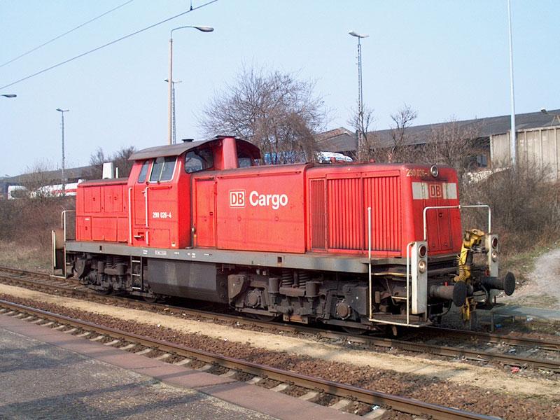 290 026 auf Rangierfahrt in Dresden-Friedrichstadt (26.03.03)