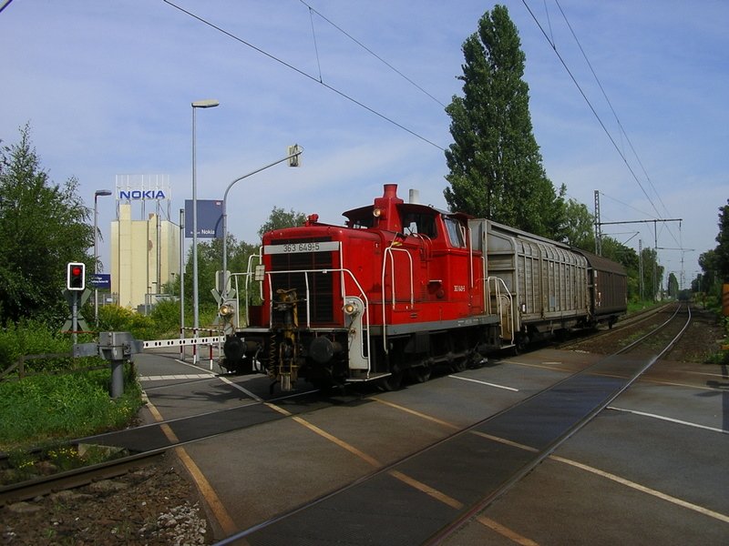 363 649-5 mit zwei GZ-Wagen nach BO Langendreer.(07.08.2008)