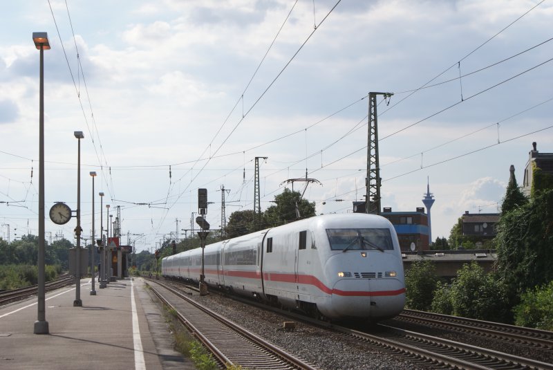 402 Essen bei der Durchfahrt in Dsseldorf Oberbilk am 13.07.2008