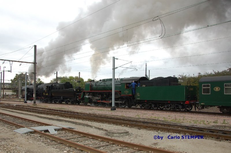 5519 with with Belgian locomotive 29 013 on the way