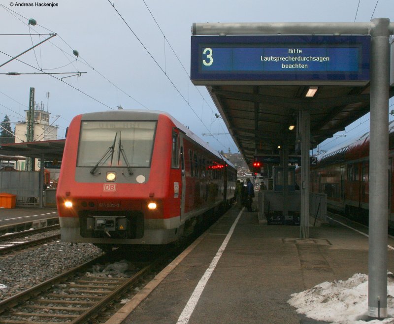 611 045 als RE 3209 nach Ulm Hbf  in Donaueschingen 22.12.08