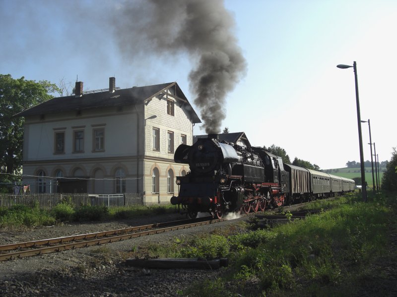 65 1049-9 verlsst am 24.05.09 den Bahnhof Scheibenberg in Richtung Schlettau. (Bildautor: Christian Paul)