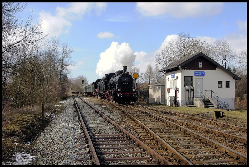 57.2770 und 638.1301 aus Braunau kommend. 28.02.2009 Winterdampf-Spektakel im Hausruck