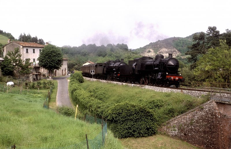 685 196 + 089 bei Marradi 09.05.09 