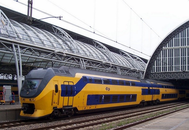 BR8400 am 20.06.2007 in Amsterdam Centraal. 