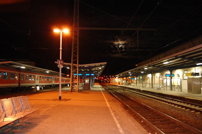 The Aalen station at night - Photo: 27.07.07. (automatically translated,
