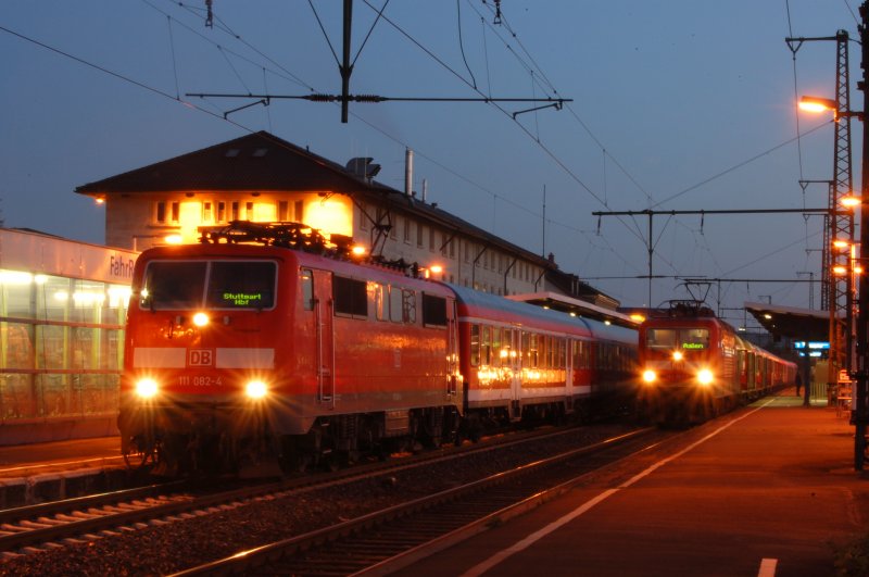 Early morning in Aalen station - 111082-4 with the IRE