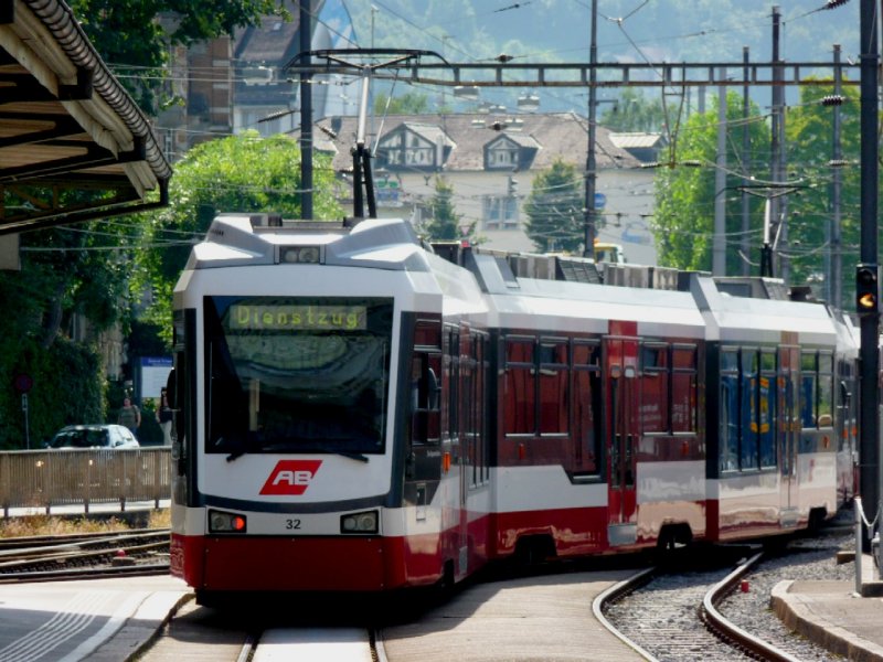 AB / TB - Triebzug Be 4/8 32 als Dienstzug abgestellt im Bahnhof von St.Gallen am 03.09.2008