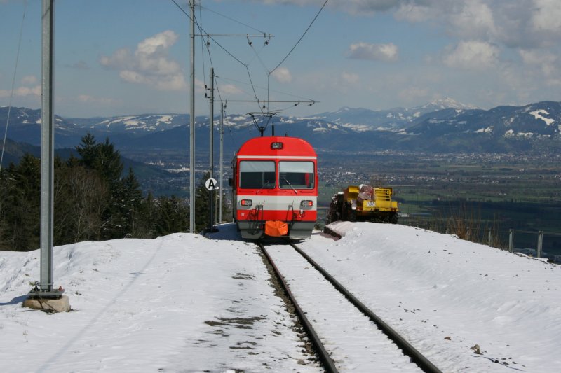 The short breather without gear in the station Kreuzstarsse is