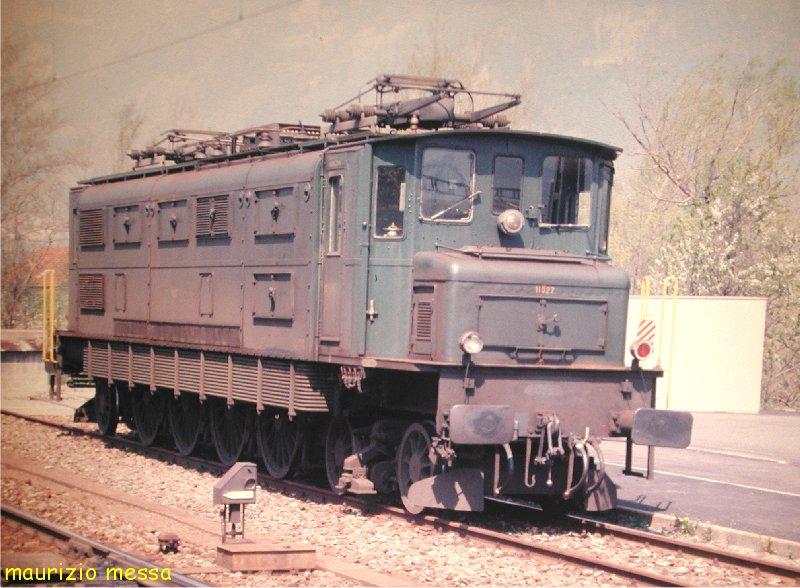 SBB Ae 4/7 11027 - Landquart - 25.04.1988 