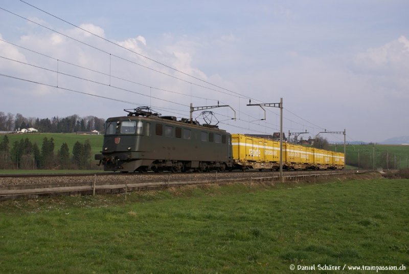 Ae 6/6 11511 am 30.03.07 in Oberr�ti 