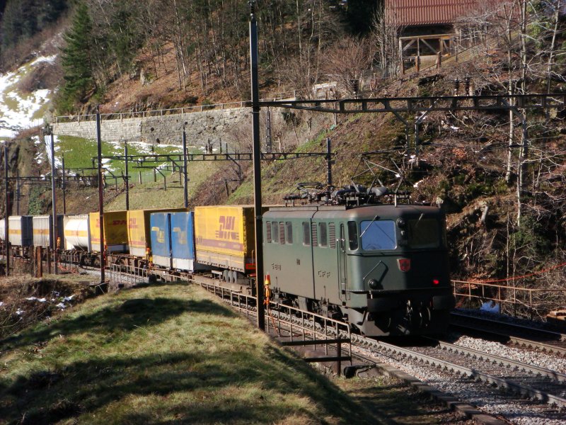 Ae 6 / 6 11 503 provides service to the