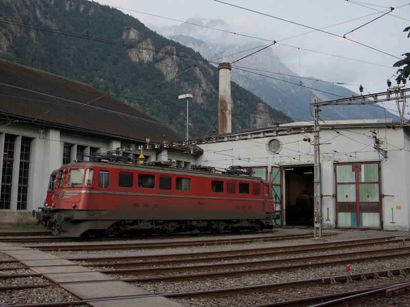 Die Ae 6/6 11424 am 02.07.2009 abgestellt in Erstfeld und