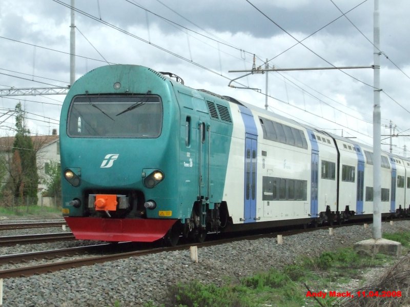 Ein Ale 506 auf der Nebenstrecke Roma - Firenze in