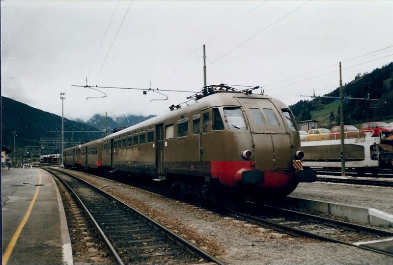 An Italian ALe 840 railcars in the South Tyrolean Candido