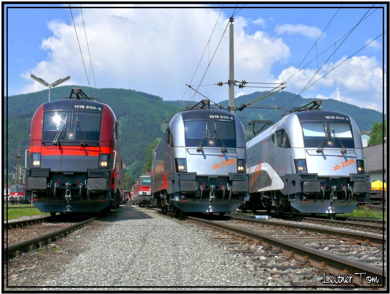 Alle 3 Railjet (1116.200,1016.034,1016.035) prsentieren sich in Mrzzuschlag anlsslich des Dampflokfest 2007.
10.06.2007