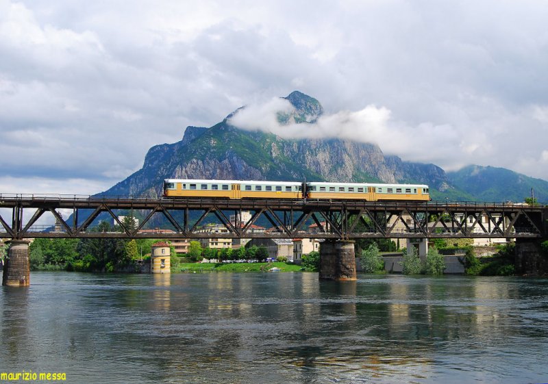 FS ALn668 1401 + ALn668 1452 painted with the historical