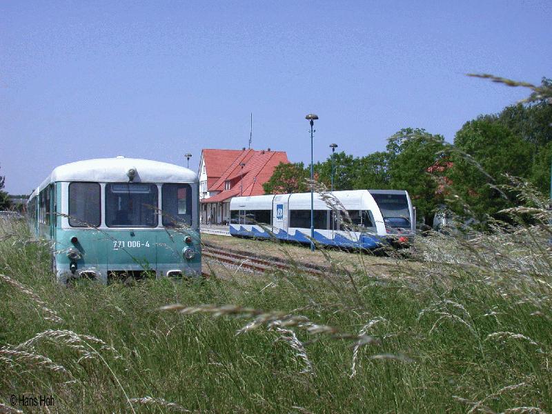 Alt und neu im Bf Zinnowitz (Usedom); Juni 2002