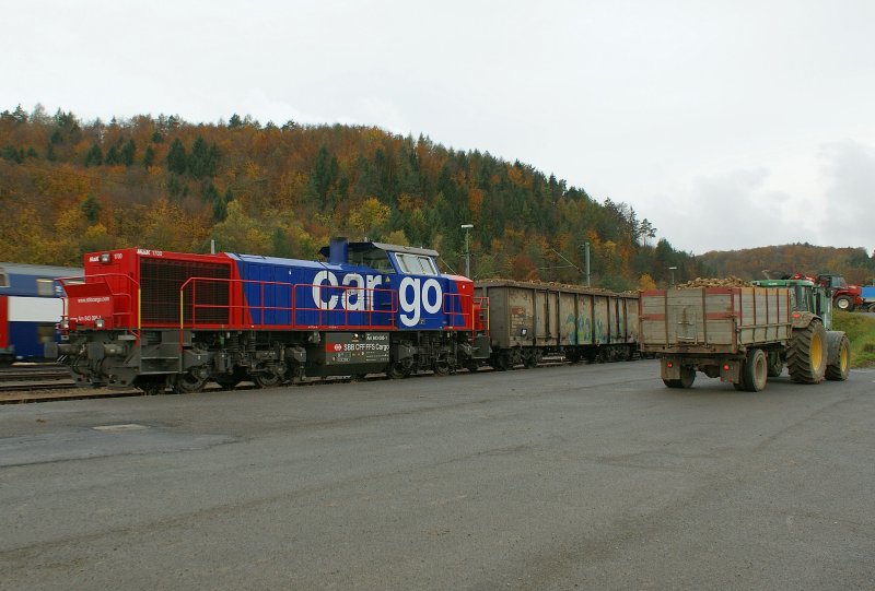 Auf der in der Schweiz gelegenen DB Station Thayngen werden