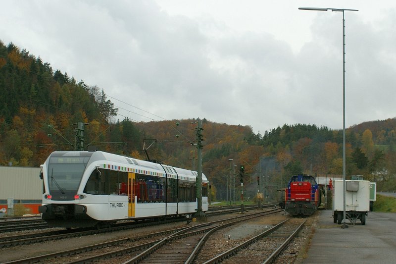 DB signals catenary and lights, and Swiss locomotives. Thayingen, 28