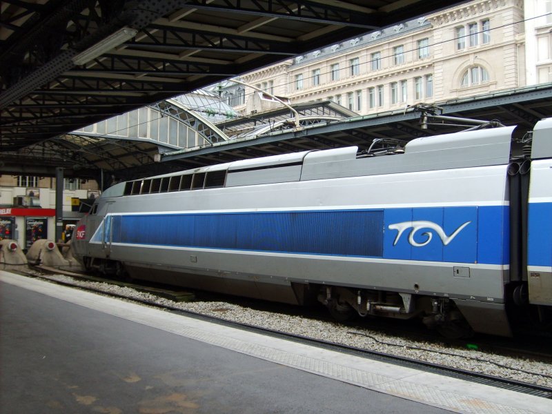 Triebkopf eines TGV Res�u im Gare de l´Est. 14.05.09 