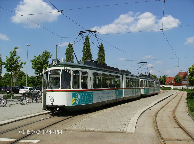 GT4-Tw 415 und 463 auf Linie 3 nach Stadtbergen Hst