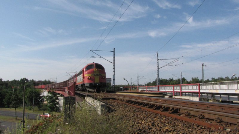 Eine Nohab der Firma Strabg kommt von Gr�nau in Richtung