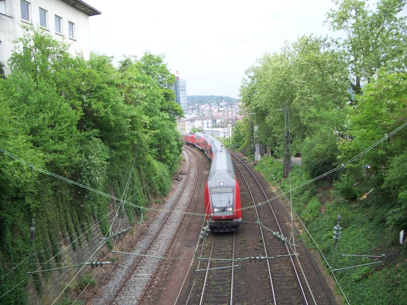 Der IRE aus Stuttgart Hbf nach Karlsruhe Hbf hat Pforzheim