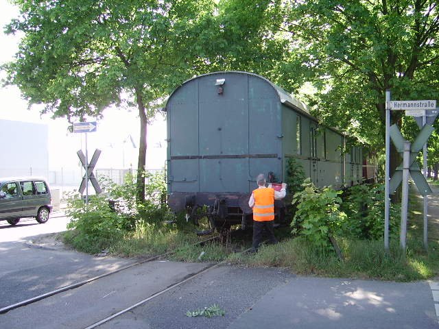 Beim Umsetzen des MECI (Modelleisenbahn Club Neu-Isenburg). 