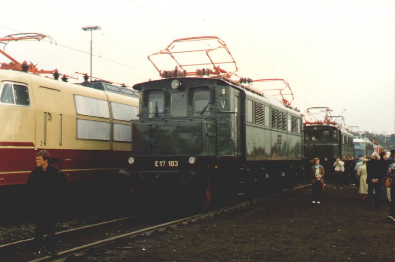 Baureihe E 17 in Bochum-Dahlhausen 1985 (eingescannter Papierabzug) 
