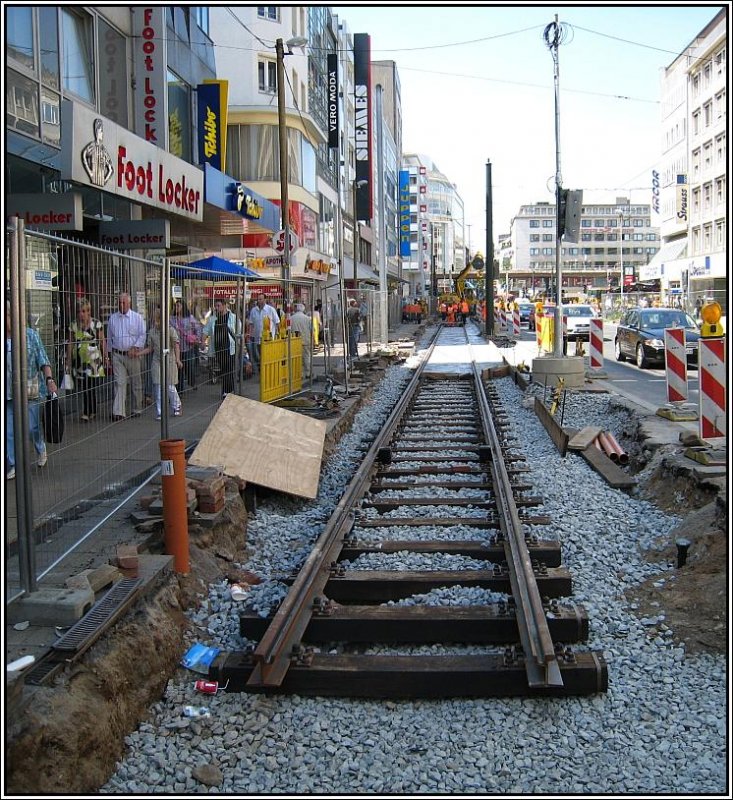 Auch am Schadowplatz sowie der Schadowstra�e in D�sseldorf laufen die