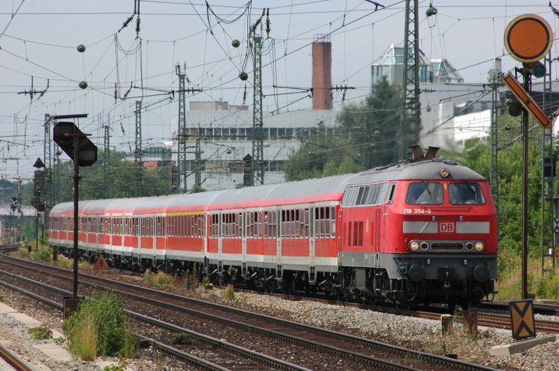 218 354 am 27.06.08 mit RB 27043 nach Simbach am