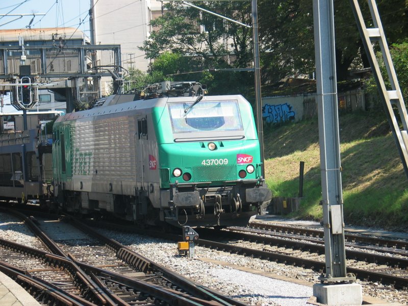 Franz�sischer G�terzug bei der Durchfahrt Bhf Basel SBB 