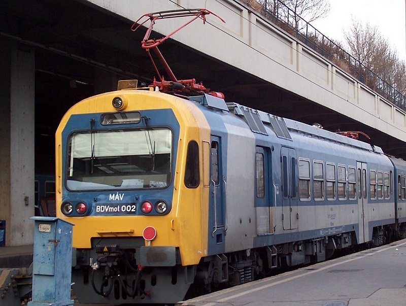 BDVmot 002 am 22.01.2007 im Bahnhof Budapest-Nyugati.