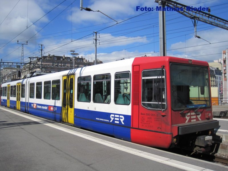 Bem 550 001-2 bei der Einfahrt in den Genfer Bahnhof am 27.05.09