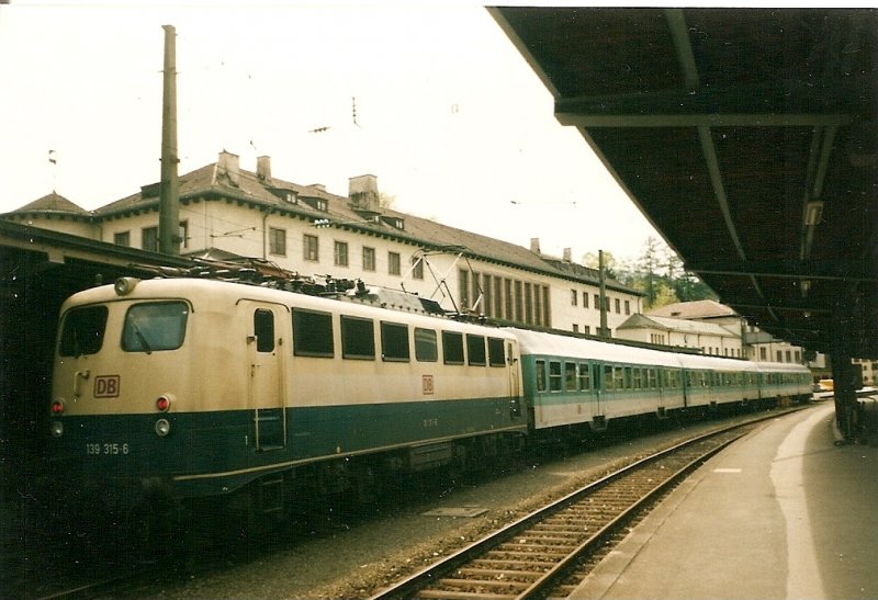 139 315 with a regional train from Freilassing in May
