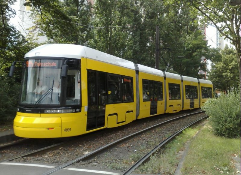 Flexity 2-Richtungszug als Fahrschule am Roederplatz 