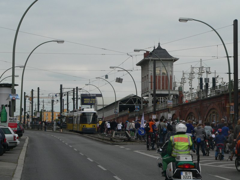 Kreisfahrt in Berlin - wie man sieht auch mit Auswirkungen