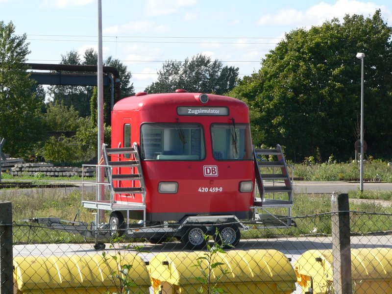 Train simulator in ICE depot Rummelsburg. 13.9.2008, open day (automatically