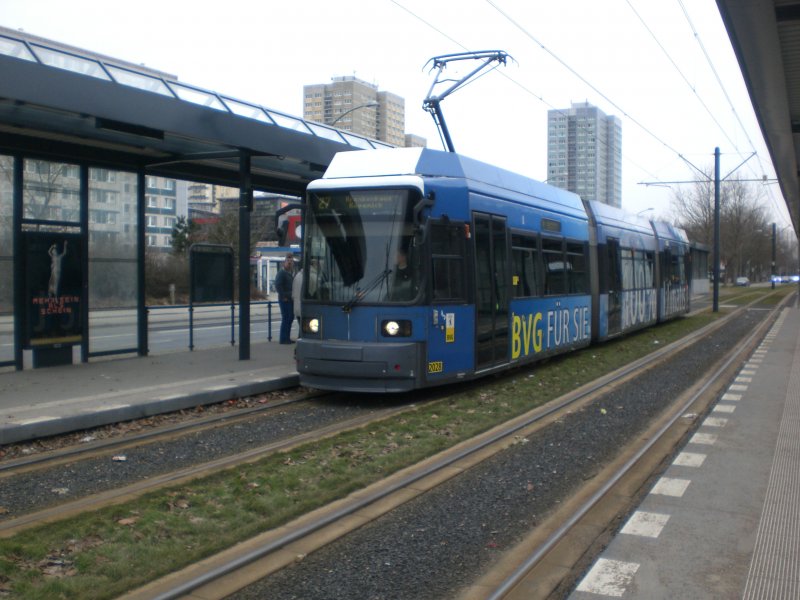 Berlin Straßenbahnlinie 27 nach Krankenhaus Köpenick am UBahnhof