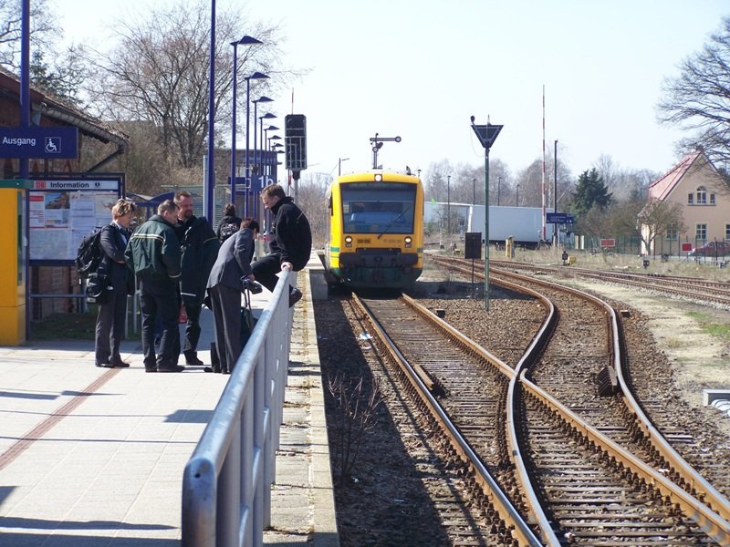 OE 36 Richtung Frankfurt/Oder
Aufgenommen am 2 April 09 