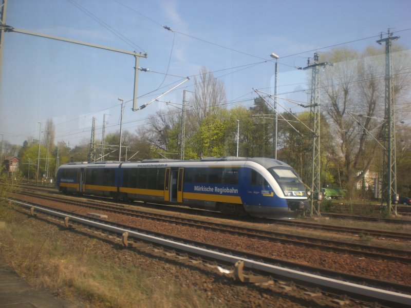 BR 642 Desiro als RB33 nach J�terborg am Bahnhof Wannsee.