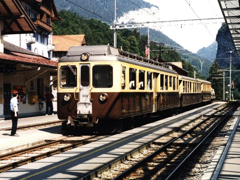 309 ABeh 4/4, B235, B231 (BOB) mit Zug 5153 Interlaken-Ost-Lauterbrunnen