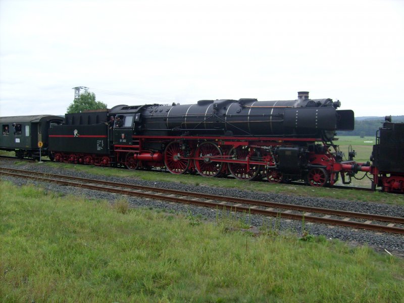 01 202 auf der Fahrt nach Neuenmark. 
