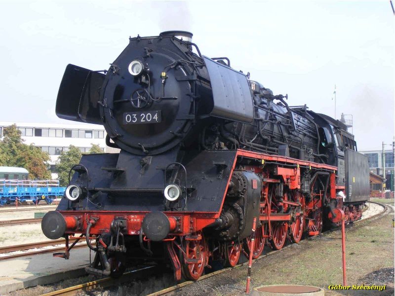 The 03 204 in rail park in Budapest 18.09.2009. (automatically
