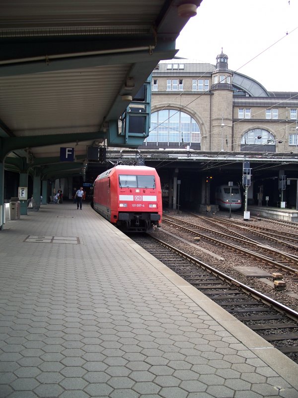 Br 101 097 goes to the uncoupling were sought (Hamburg