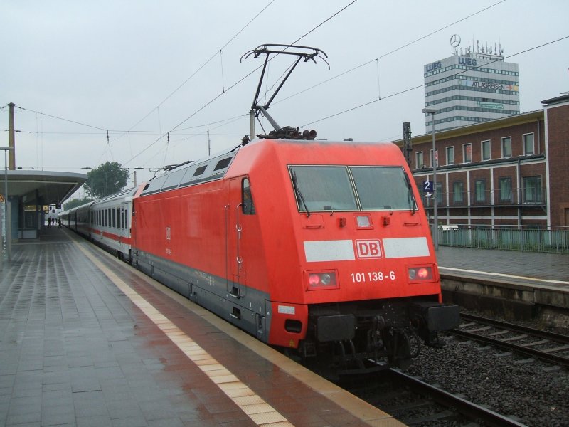 BR 101 138-6 mit IC 2013 nach Oberstdorf im Schub