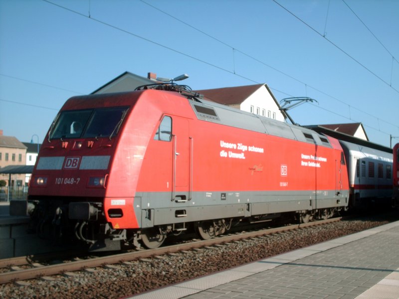 101 048-7 PEP war am 05.08.2007 Zuglok des IC 2459