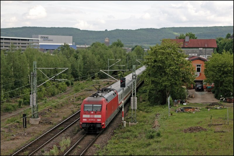 101 075 schiebt bei Oberwengern den InterCity2140 nach K�ln Hbf.